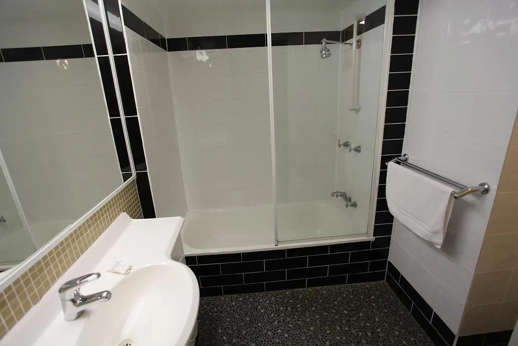 Anacapri Holiday Resort Apartments Surfers Paradise 3*,